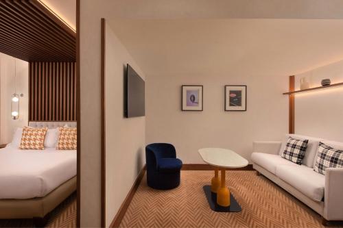 Habitación con sofá cama - Cama extragrande del hotel Ercilla De Bilbao, Autograph Collection. Foto 2