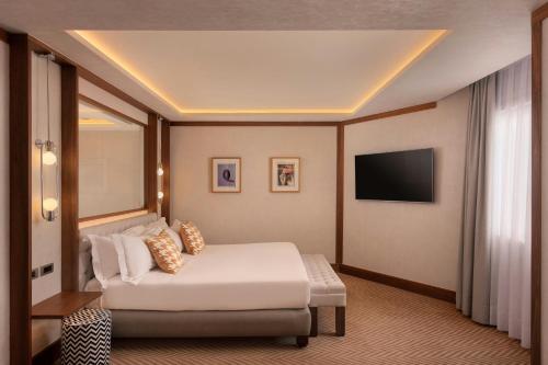 Habitación Premium - 1 cama extragrande del hotel Ercilla De Bilbao, Autograph Collection. Foto 3