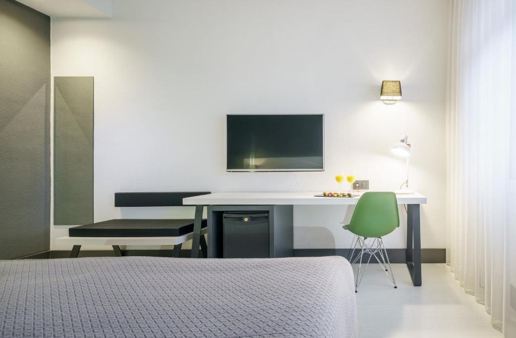 Habitación doble del hotel Ilunion Bilbao. Foto 2