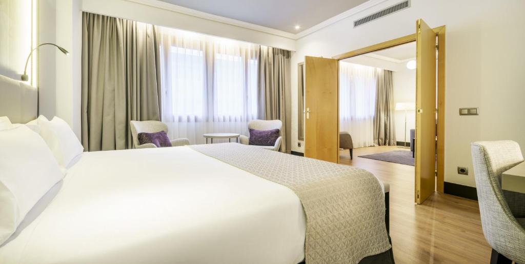 Junior suite del hotel Ilunion Bilbao. Foto 1