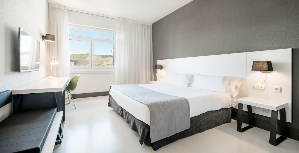 Habitación doble, mascotas del hotel Ilunion Bilbao