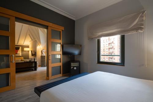 Suite del hotel Eurostars Indautxu. Foto 2
