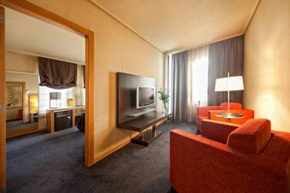 Junior suite del hotel Silken Indautxu Bilbao. Foto 1
