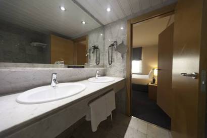 Junior suite del hotel Silken Indautxu Bilbao. Foto 3