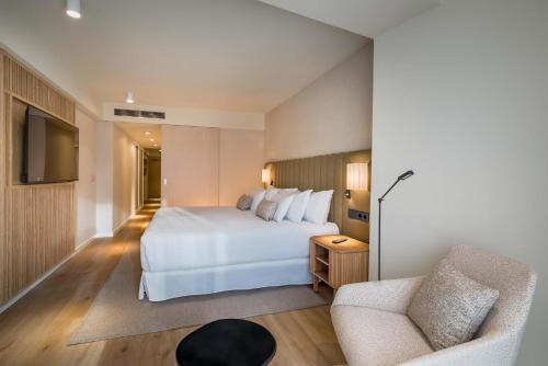 Suite con vistas del hotel Barceló Bilbao Nervión. Foto 1