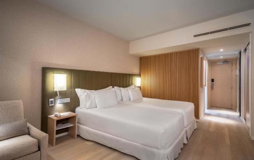 Habitación Familiar del hotel Barceló Bilbao Nervión. Foto 2