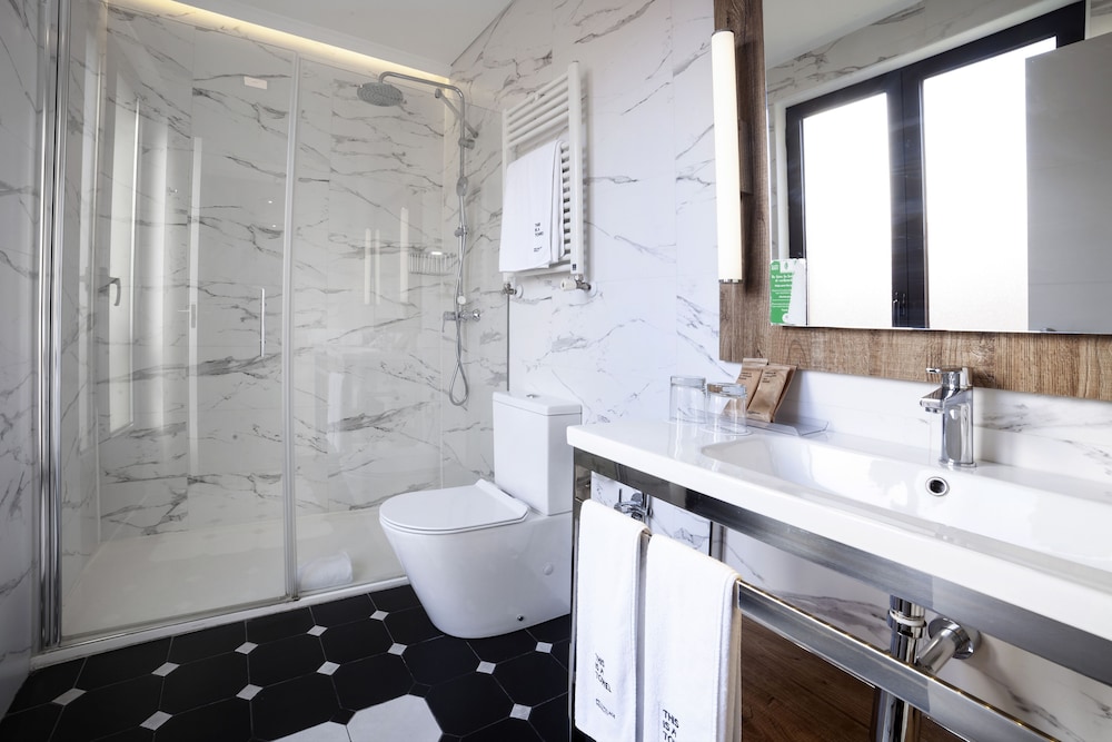 Habitación estándar doble del hotel Petit Palace Arana. Foto 7