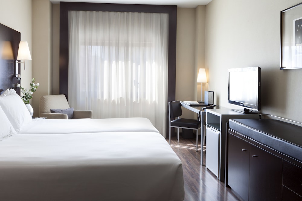 Habitación estándar, 1 cama de matrimonio del hotel Ac Zamora By Marriott. Foto 1