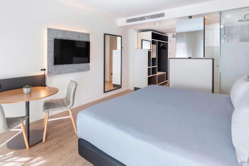 Habitación Innside con vistas a la ciudad del hotel Innside By Meliá Zaragoza. Foto 2