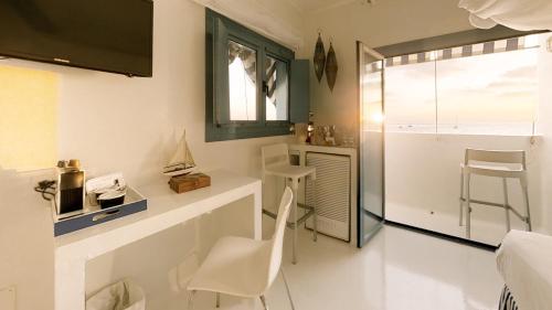 Habitación Doble con balcón y vistas al mar del hotel Avanti Boutique Fuerteventura. Foto 8