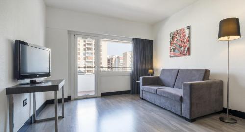 Habitación Doble Superior - 1 o 2 camas del hotel Ilunion Romareda. Foto 6