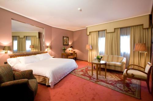 Suite del hotel Palafox. Foto 6