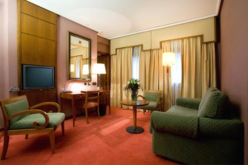 Suite Junior del hotel Palafox. Foto 4