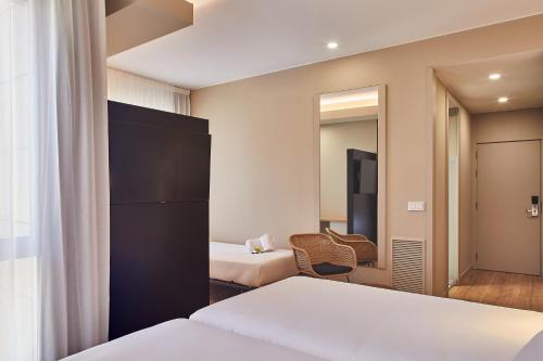 Habitación Doble del hotel Silken Reino De Aragón. Foto 1