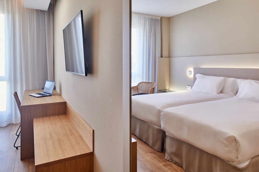 Habitación Triple del hotel Silken Reino De Aragón