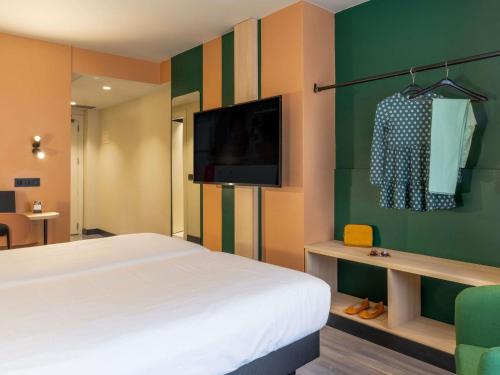 Habitación Doble Estándar - 2 camas del hotel Ibis Styles Zaragoza Centro. Foto 2