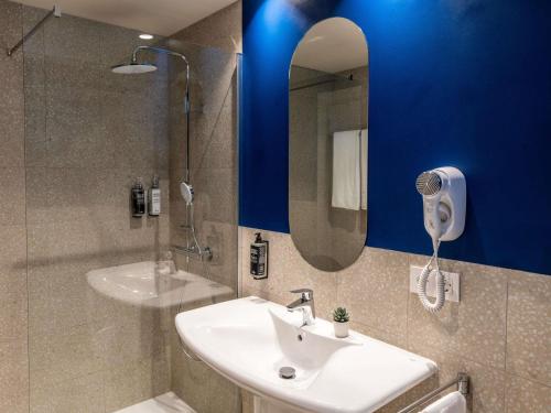 Habitación Triple del hotel Ibis Styles Zaragoza Centro