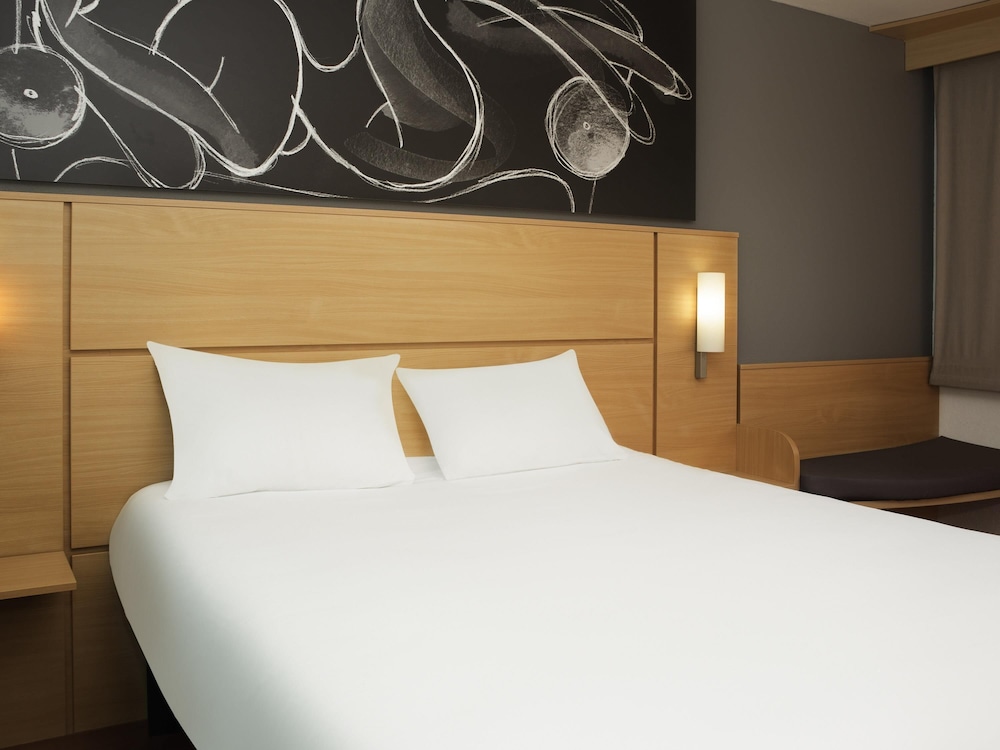 Habitación doble Standard del hotel Ibis 3 Lacs Neuchatel