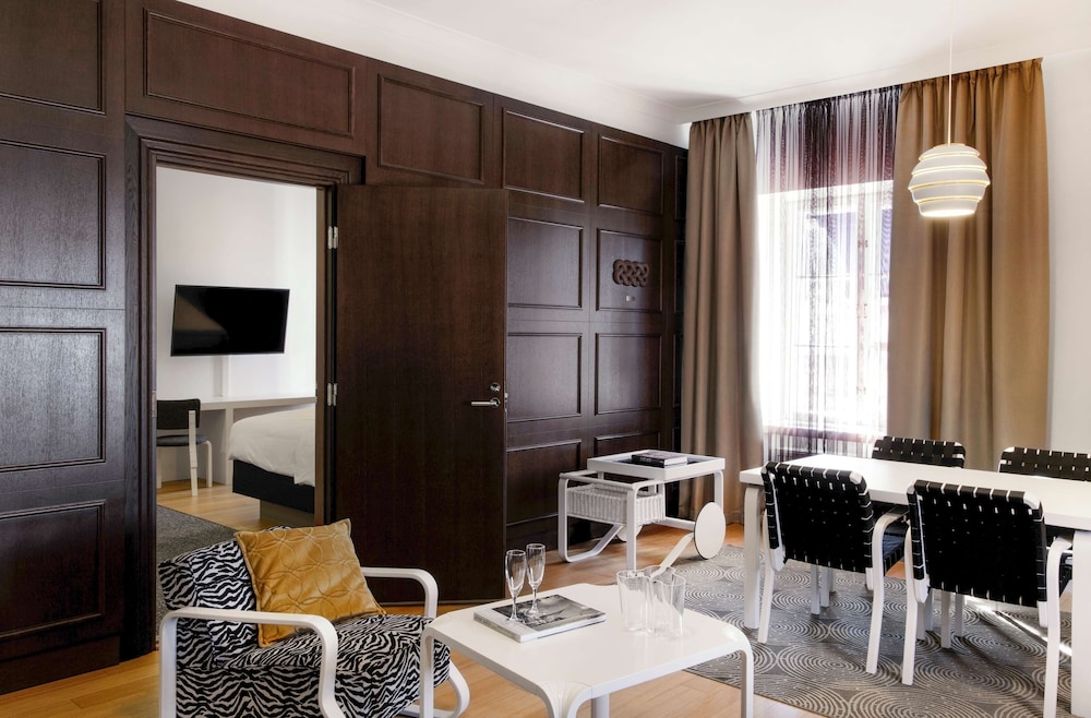 Suite Ejecutiva del hotel Radisson Blu Plaza , Helsinki. Foto 7