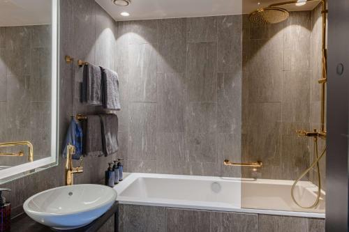 Habitación Estándar - Cama extragrande del hotel Marski By Scandic. Foto 3