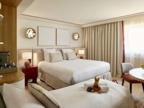 Habitación Familiar Deluxe del hotel Grand Roi René Aix-en-provence Centre – Mgallery