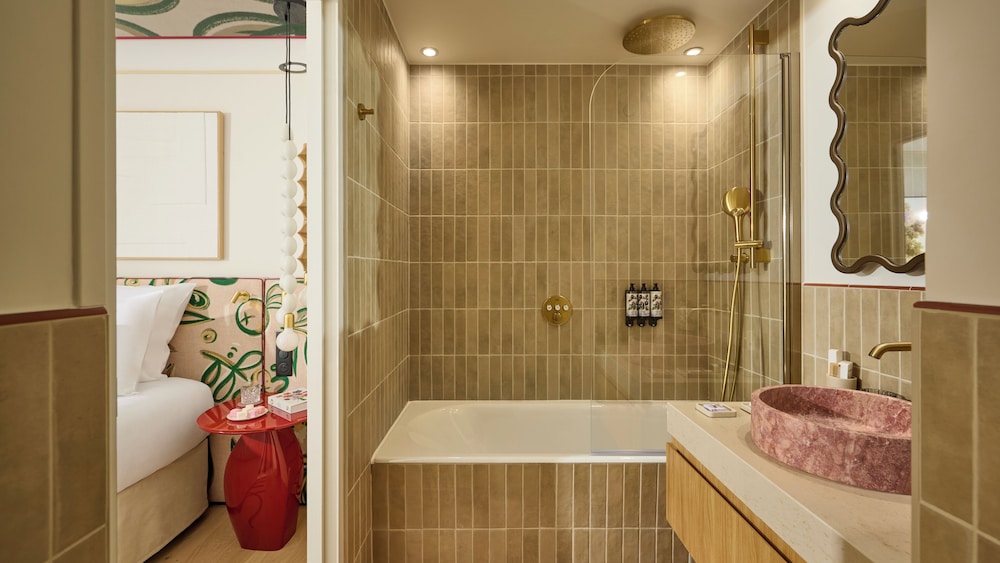 Suite del hotel Grand Roi René Aix-en-provence Centre – Mgallery. Foto 8