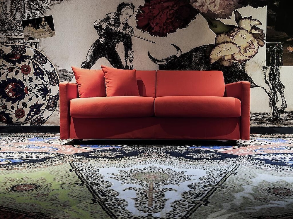 Suite con gran cama doble del hotel Jules Cesar and Spa - Mgallery Collection. Foto 4