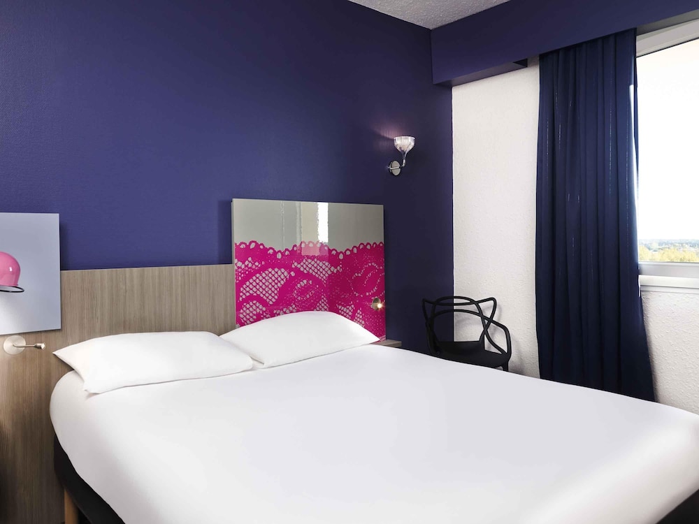 Habitación Standard con una cama doble del hotel Ibis Styles Arles Palais Des Congrès