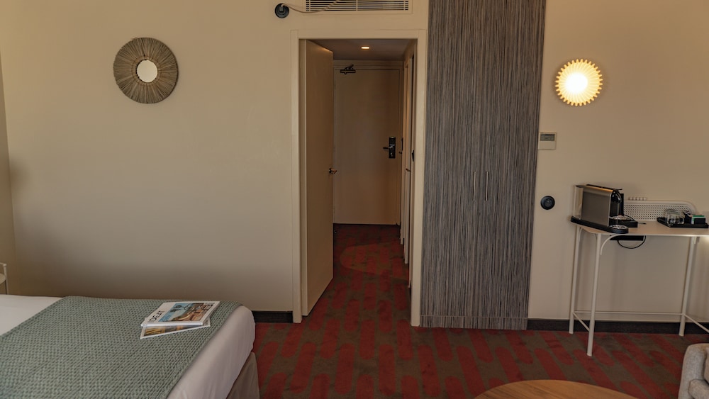 Habitación Clásica con 1 cama doble del hotel Mercure Arles Centre Arenes. Foto 1