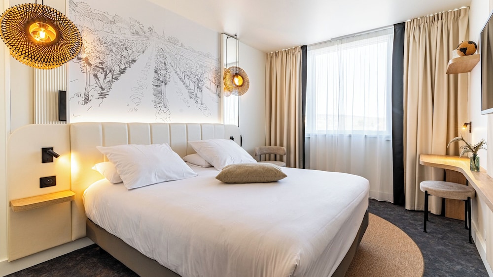 Habitación Classic con una cama doble del hotel Mercure Beaune Centre. Foto 8