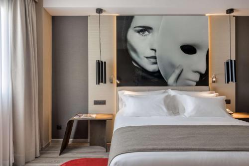 Habitación Doble Superior con Vistas del hotel NH Collection Madrid Suecia