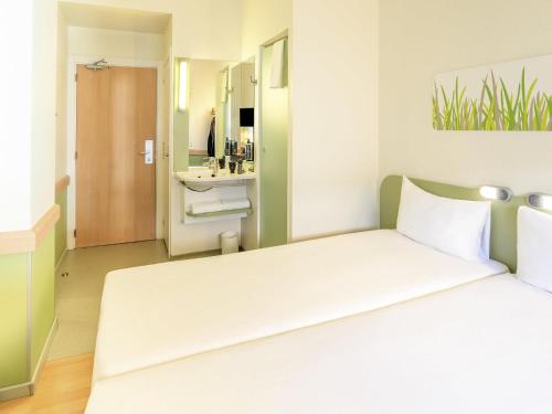 Habitación Doble - 2 camas del hotel Ibis Budget Madrid Calle Alcalá