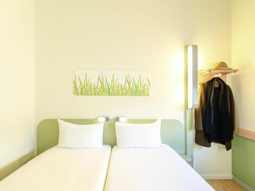 Habitación Doble - 2 camas del hotel Ibis Budget Madrid Calle Alcalá. Foto 3