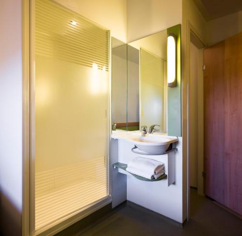 Habitación Doble Classic (1 cama doble) del hotel Ibis Budget Madrid Getafe. Foto 6