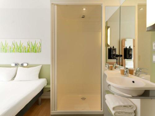 Habitación Doble Clásica del hotel Ibis Budget Madrid Centro Las Ventas. Foto 2