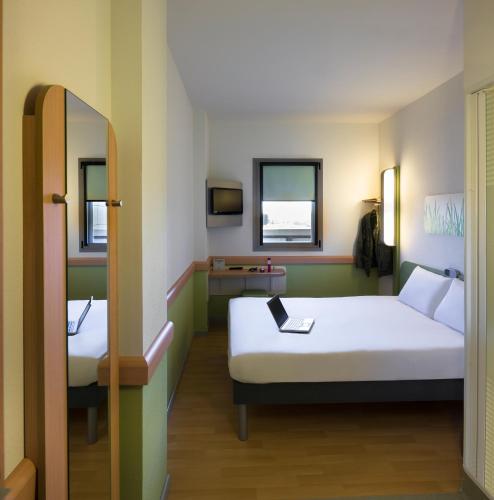 Habitación Doble Clásica del hotel Ibis Budget Madrid Centro Las Ventas. Foto 4