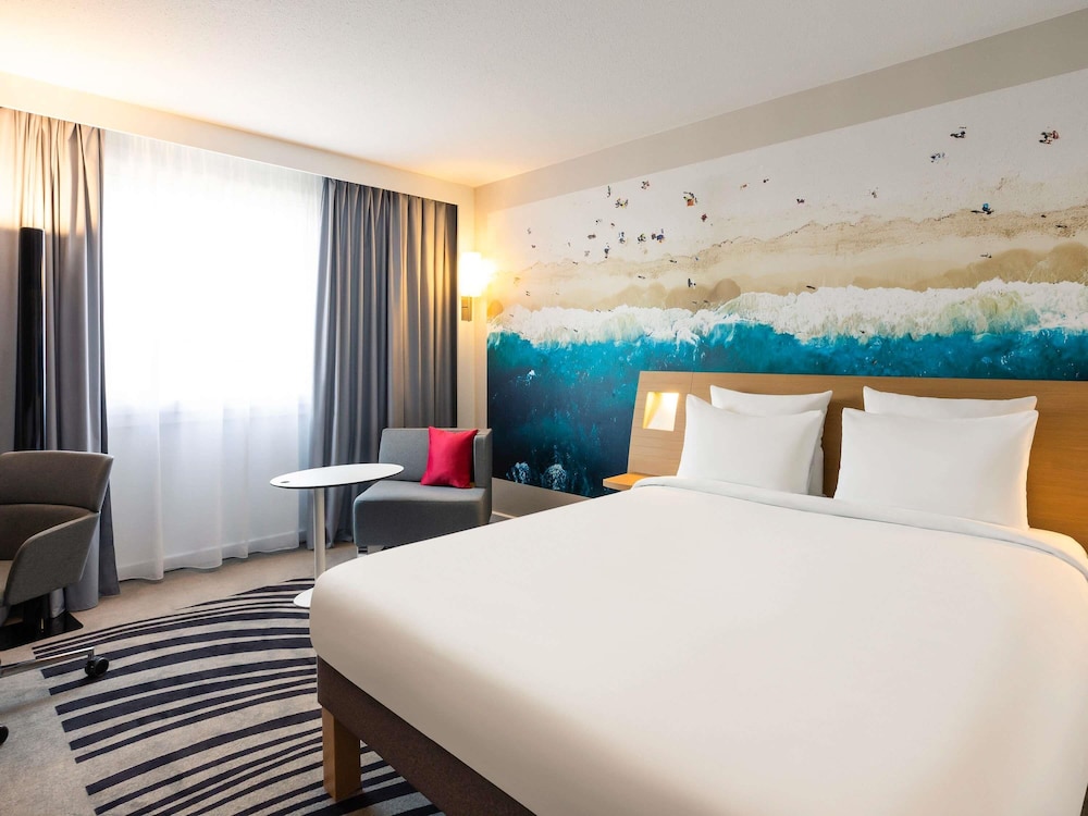 Habitación clásica doble del hotel Novotel Bordeaux Centre Ville. Foto 1