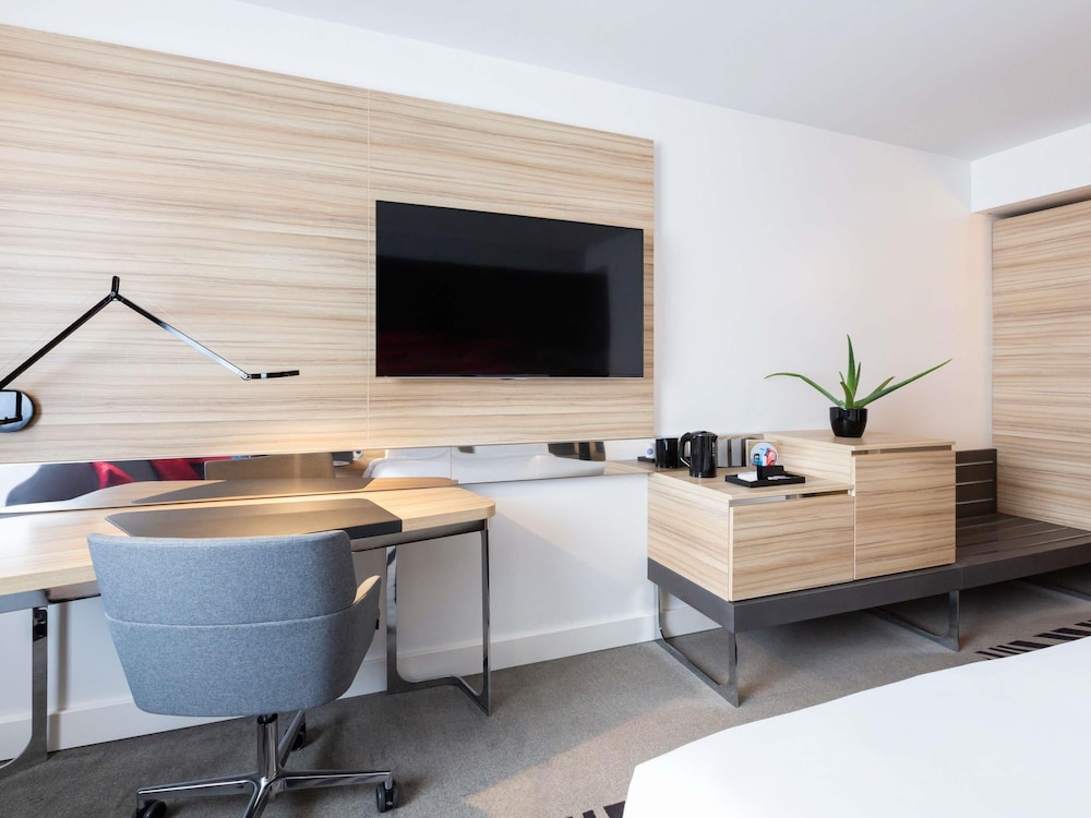 Habitación ejecutiva del hotel Novotel Bordeaux Centre Ville. Foto 2