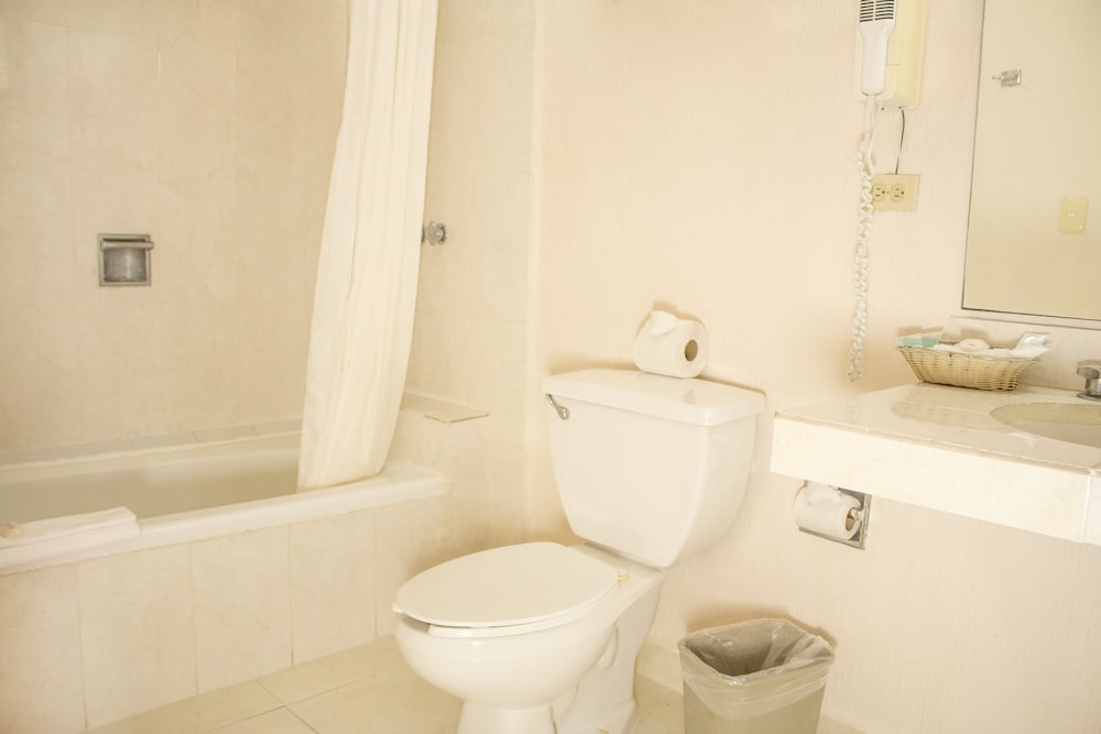 Habitación estándar del hotel All Ritmo Cancun Resort and Water Park. Foto 4