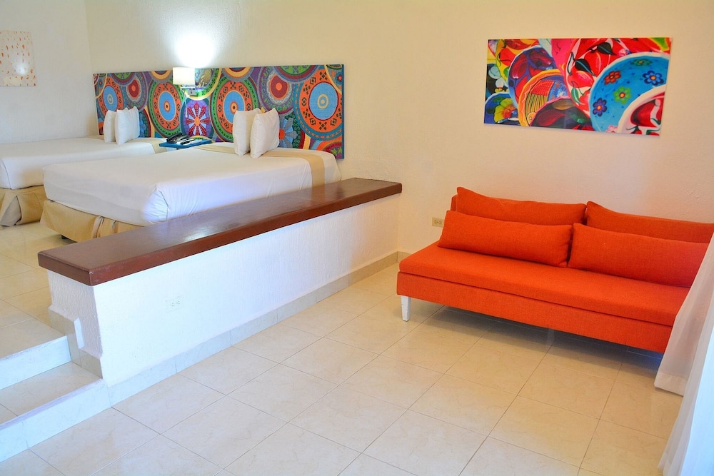 Suite junior, vistas al mar del hotel All Ritmo Cancun Resort and Water Park. Foto 7