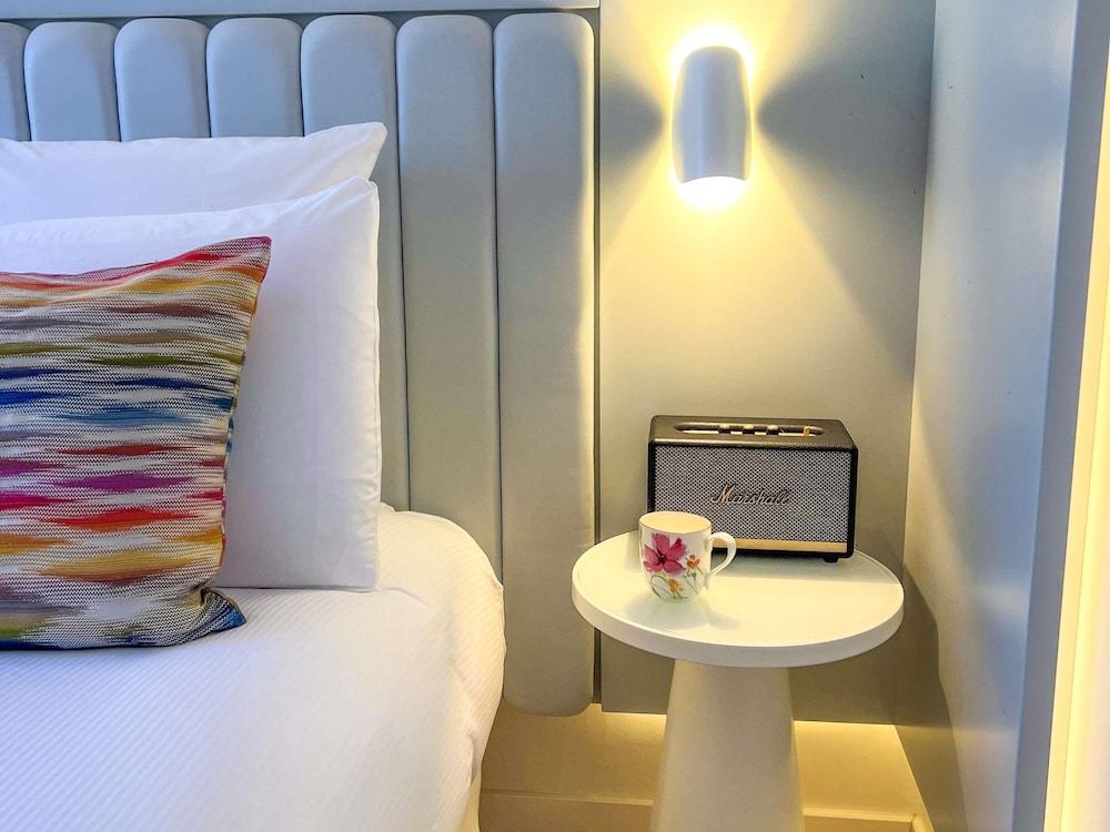 Habitación Clásica, 1 cama queen size o 2 camas individuales del hotel Croisette Beach Cannes - Mgallery. Foto 8