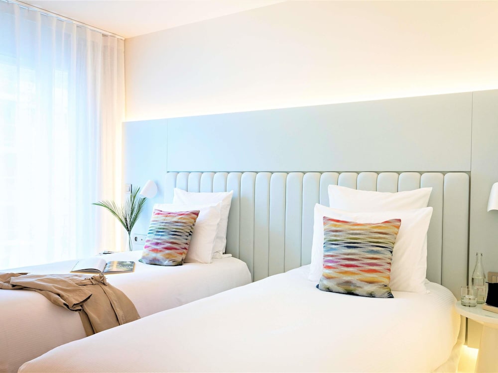 Habitación Superior 1 cama queen size o 2 camas individuales del hotel Croisette Beach Cannes - Mgallery. Foto 8