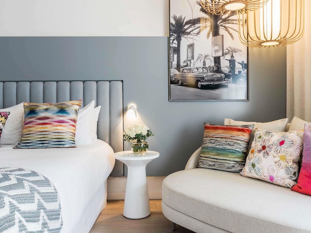 Habitación DELUXE, 1 cama queen size, balcón del hotel Croisette Beach Cannes - Mgallery. Foto 4