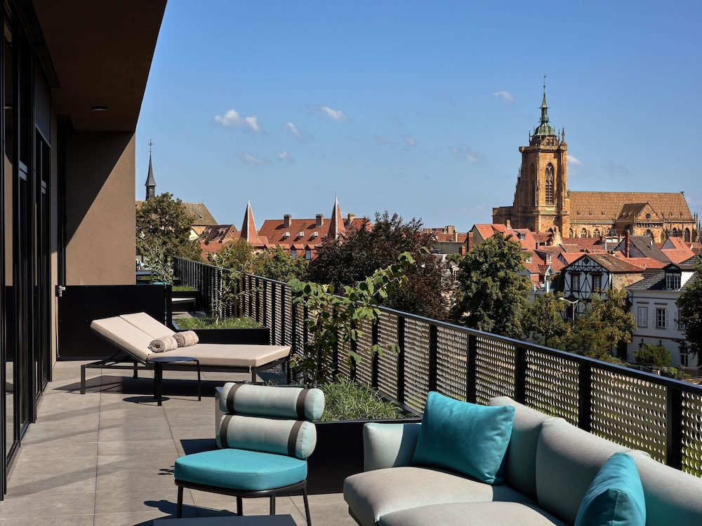 Apartamento ÁTICO DE 3 DORMITORIOS, 3 camas King, Cocina, Terraza, Vistas panorámicas del hotel L'esquisse and Spa Colmar - Mgallery