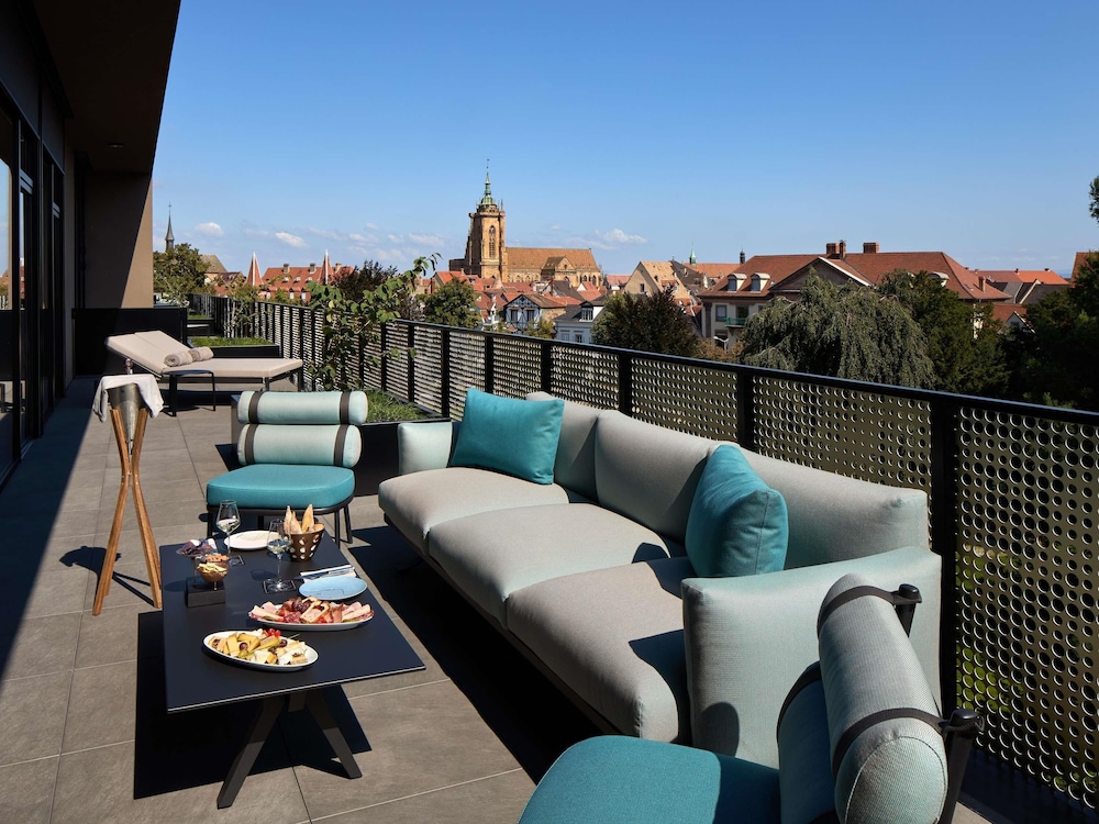 Apartamento ÁTICO DE 3 DORMITORIOS, 3 camas King, Cocina, Terraza, Vistas panorámicas del hotel L'esquisse and Spa Colmar - Mgallery. Foto 8