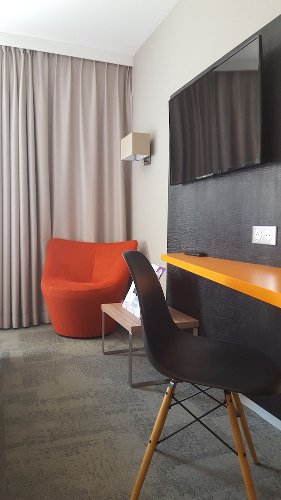 Habitación Clásica con 1 cama doble del hotel Mercure Colmar Centre Unterlinden. Foto 1