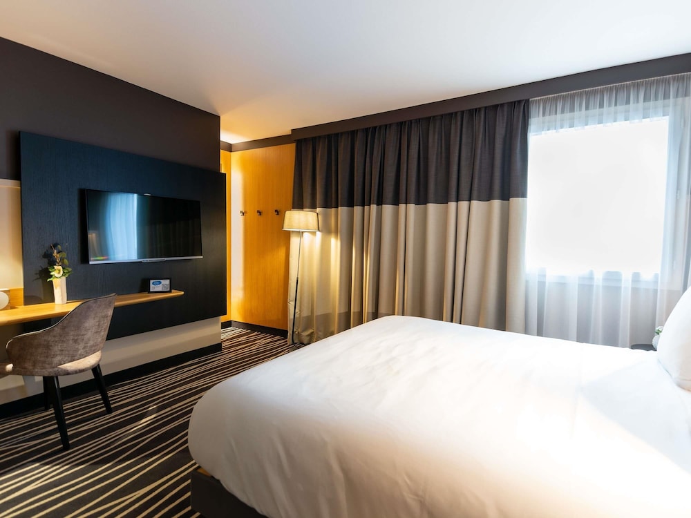 Habitación Privilege con 1 cama doble del hotel Mercure Colmar Centre Unterlinden. Foto 5