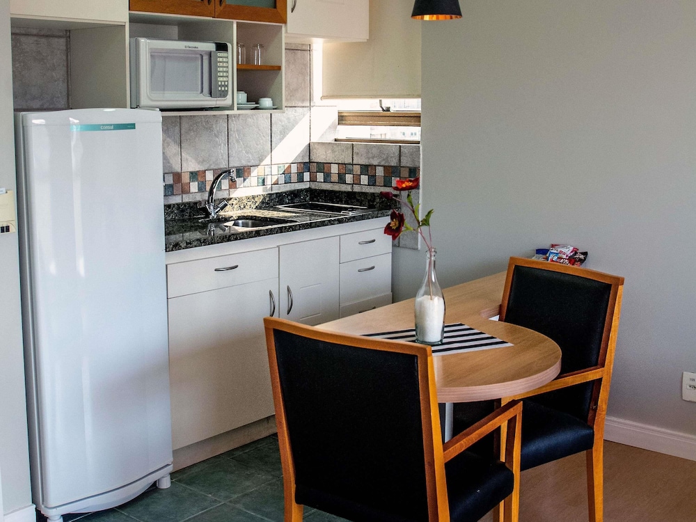 Apartamento Superior con 2 camas individuales del hotel Manhattan Porto Alegre By Mercure. Foto 4