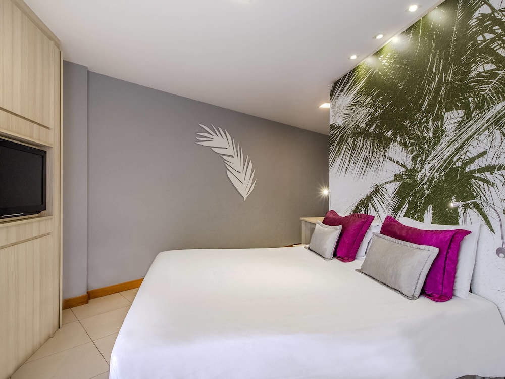 Habitación Estándar con cama doble del hotel Mercure Salvador Boulevard. Foto 1