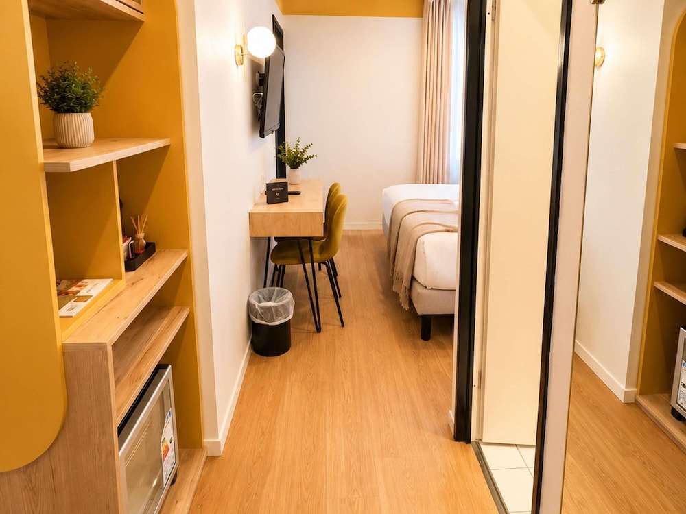 Habitacion Standard con 1 cama doble del hotel Mercure Lourdes Imperial. Foto 6
